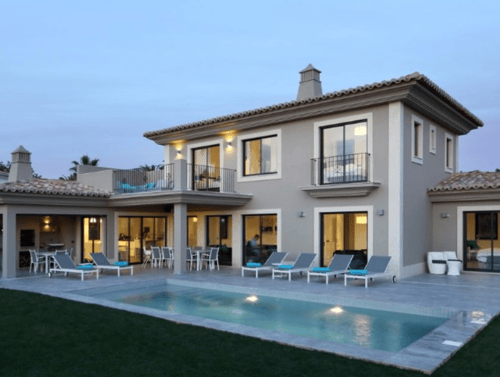 Villa Manou